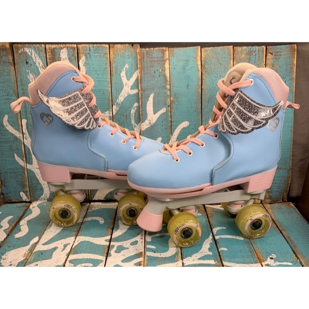 Circle Society Classic Adjustable Children's Roller Skates, 3-7 US Girls,